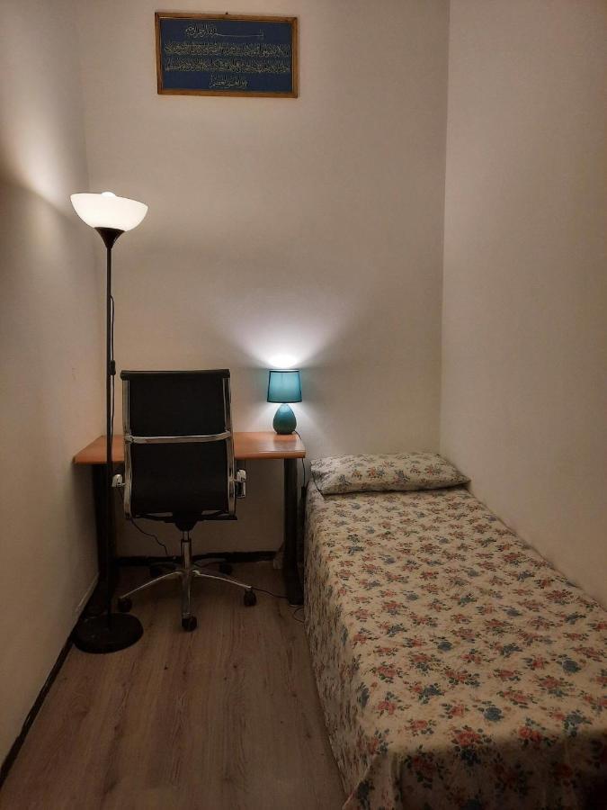 Nice And Quiet Accommodation In The City Center Milan Luaran gambar